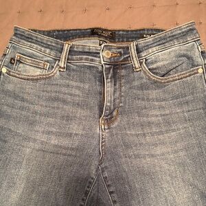 Judy Blue Women's Light Blue Skinny Jeans